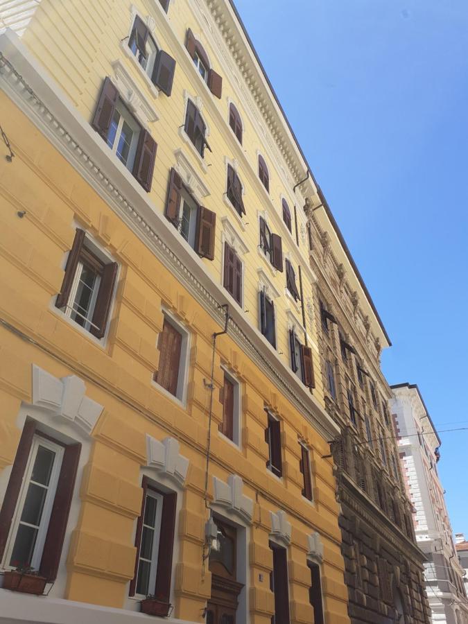 Pied At Terre Apartman Trieszt Kültér fotó